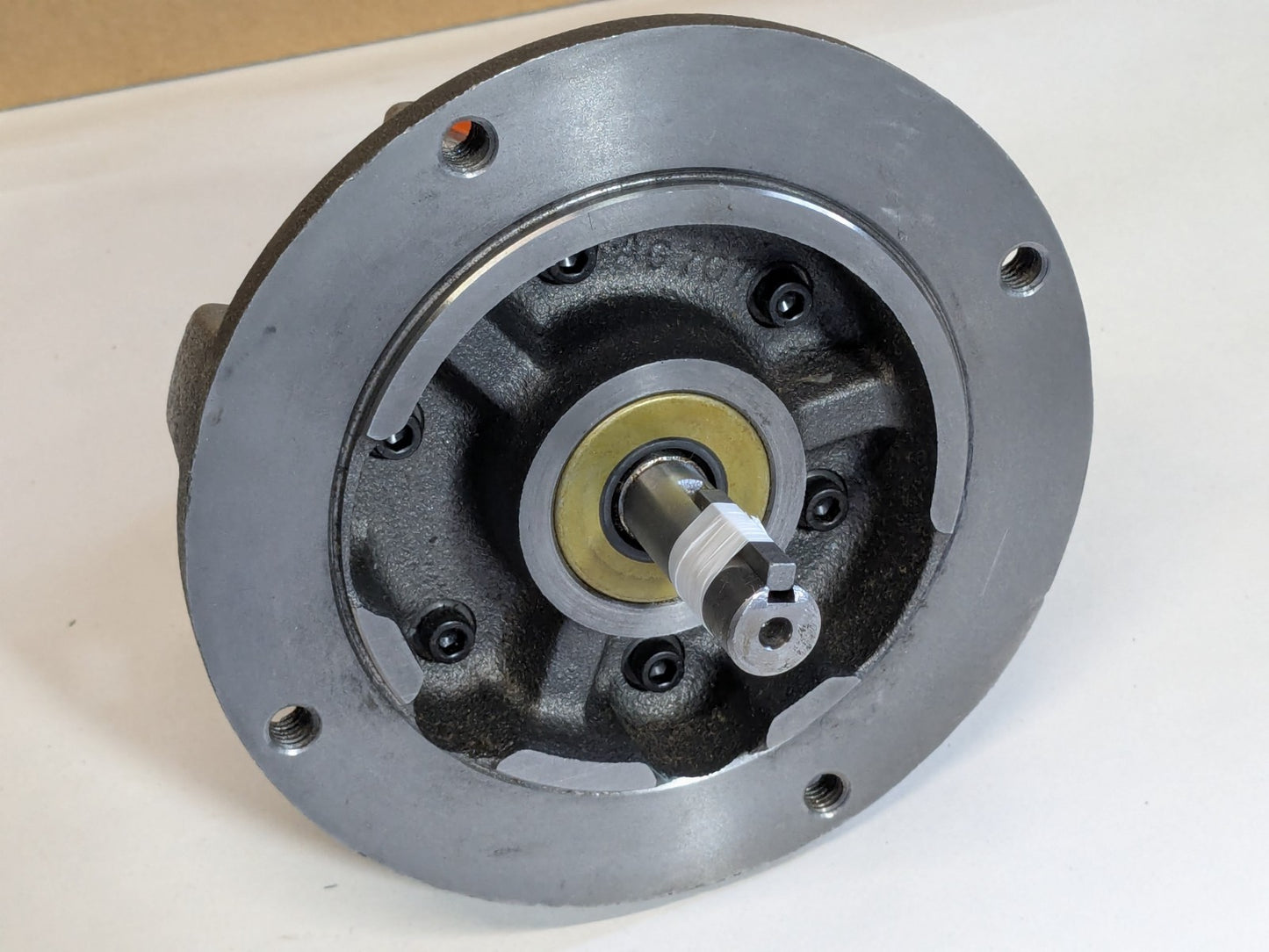 Gast Flanged Air Motor w/ Muffler 1.5 HP 5/8" Reversible Shaft 3000 RPM Max