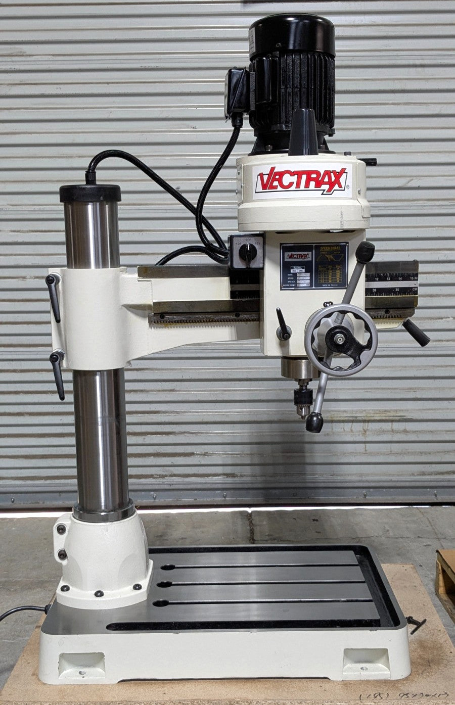 VECTRAX Radial Arm Drill 38-1/2" Swing 1.5 hp  220V with Stand *Scratch &am
