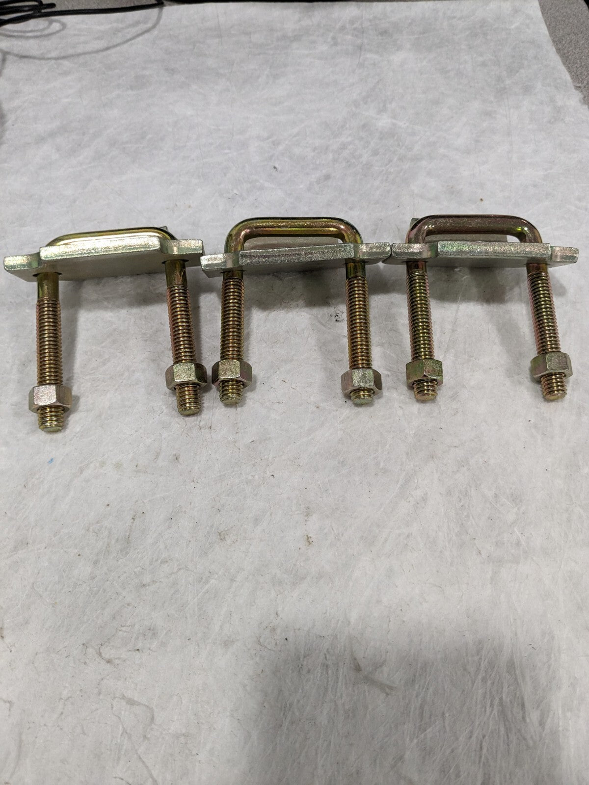 Thomas &amp; Betts Superstrut Galvanized U-Bolt Strut Beam Clamp Qty 3 U-501/2