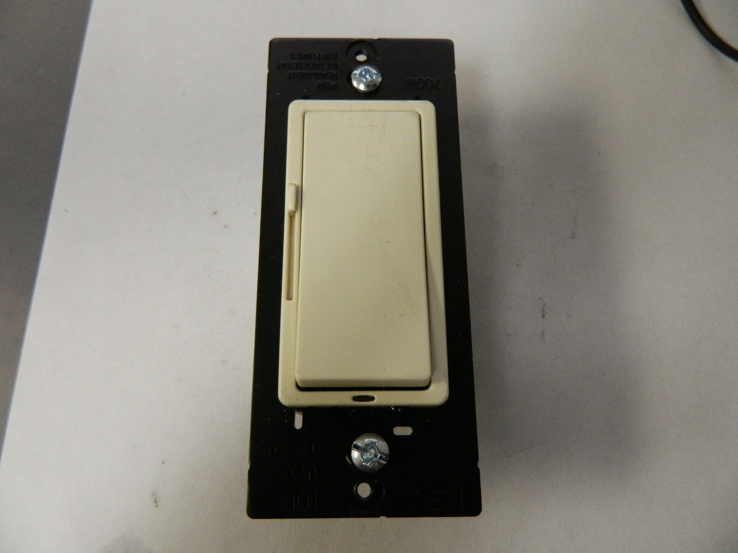 P &amp; S TOGGLE Incandesscent SP/3-WAY Light Almond  QTY 2 TD703-PLA