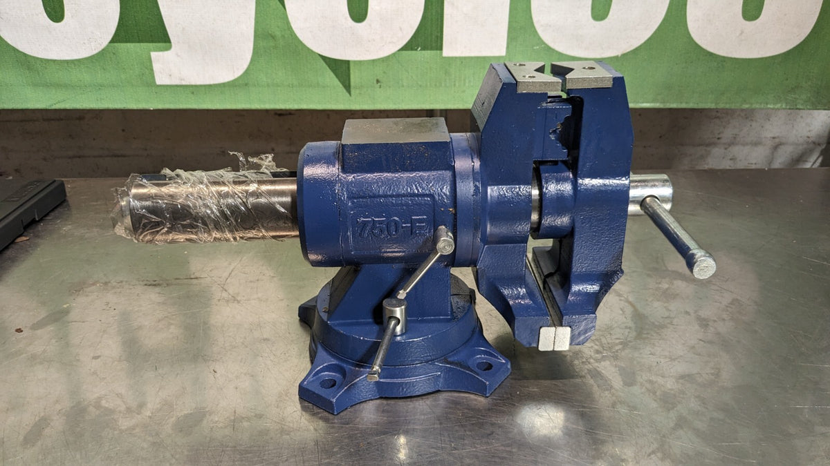 Yost Model 750-E 5 Inch Medium Duty Rotating Vise