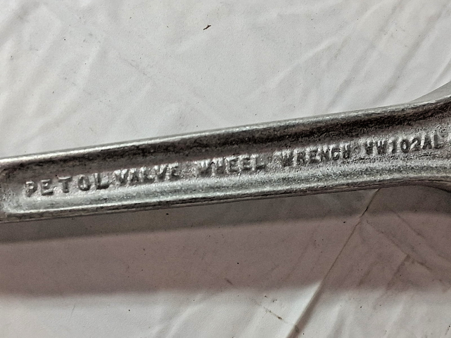 Petol Pipe Wrench VW102AL
