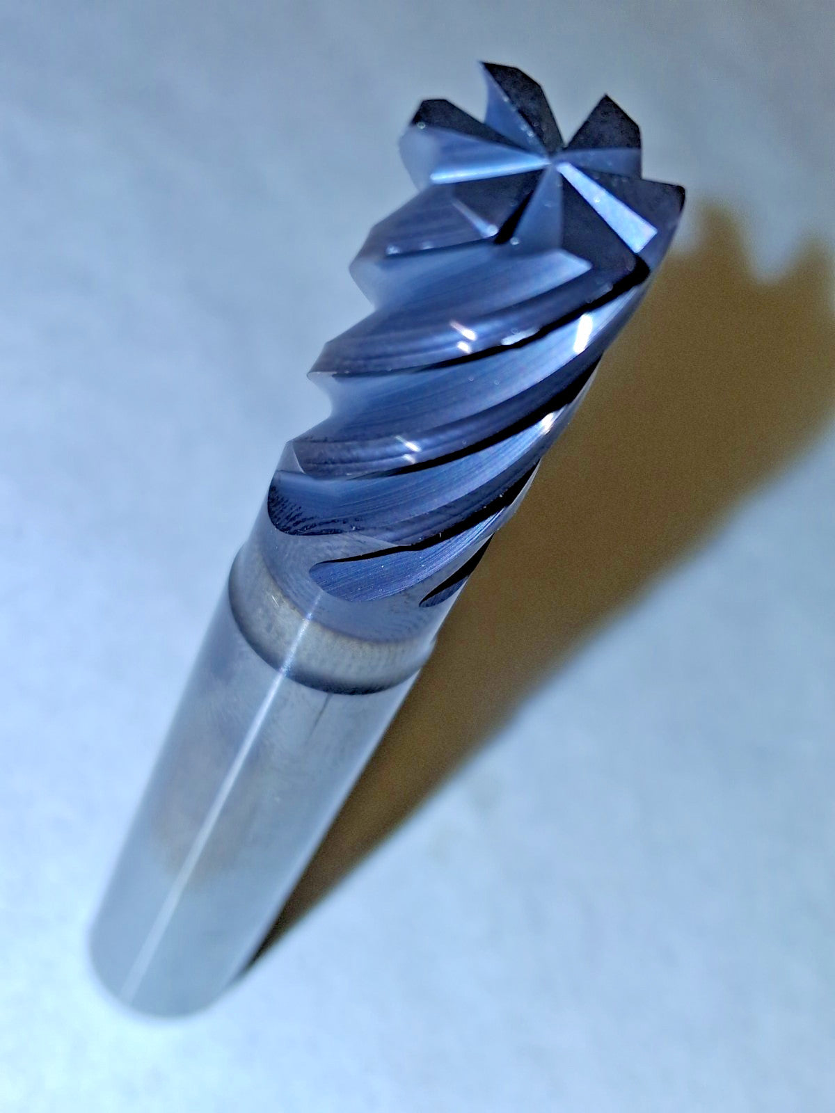 Seco Carbide Corner Radius End Mill 930120R050-MEGA 12mm 6-Flute R0.5 00022033