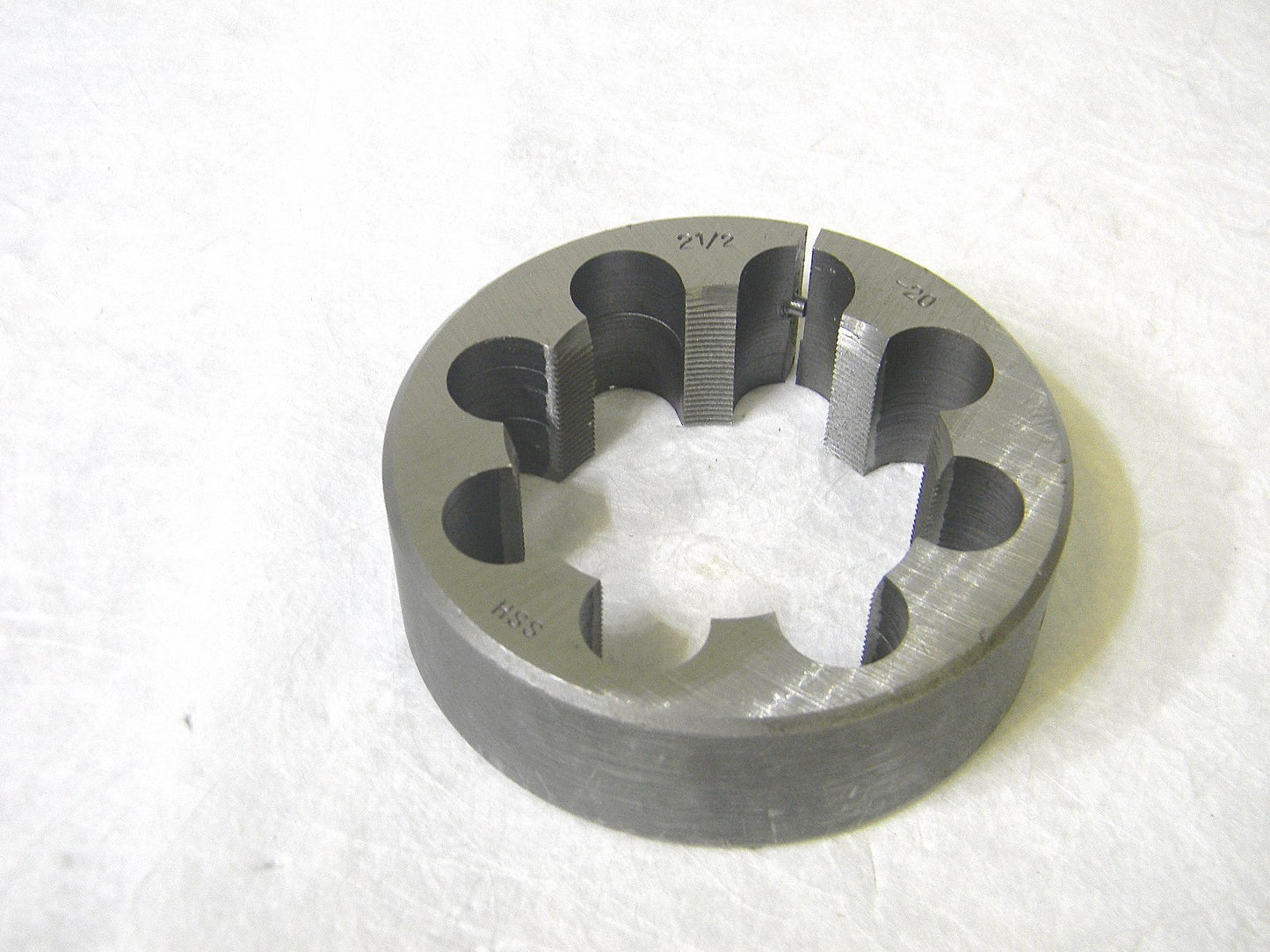 Interstate Adjustable Special Round Split Die 2-1/2 - 20 HSS 4 OD 03949302