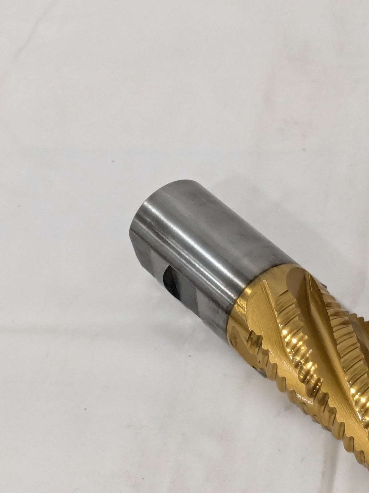 Hertel Roughing End Mill: 1-1/4" Dia, 6 FL, 4" LOC, 6-1/2" OAL 75987537