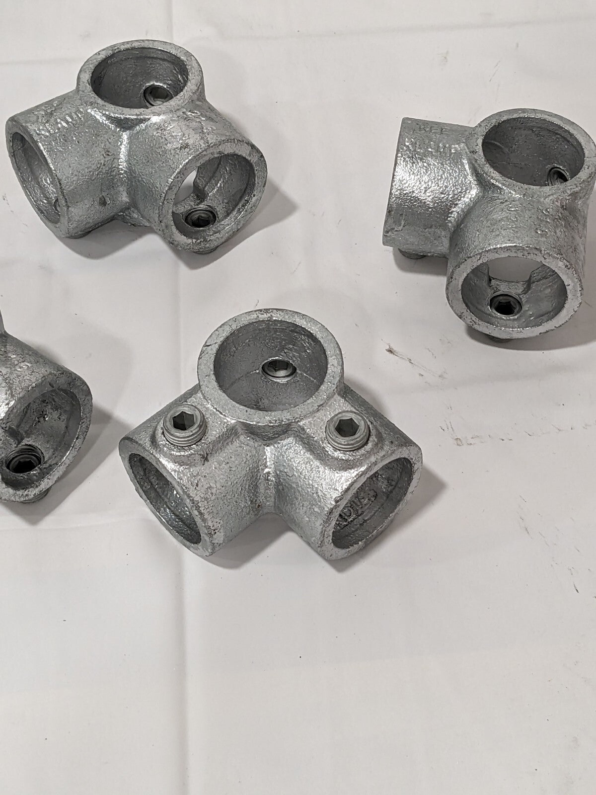 KEE 1" Pipe, Side Outlet Tee, Malleable Iron Tee Pipe Rail Fitting Qty 5 21