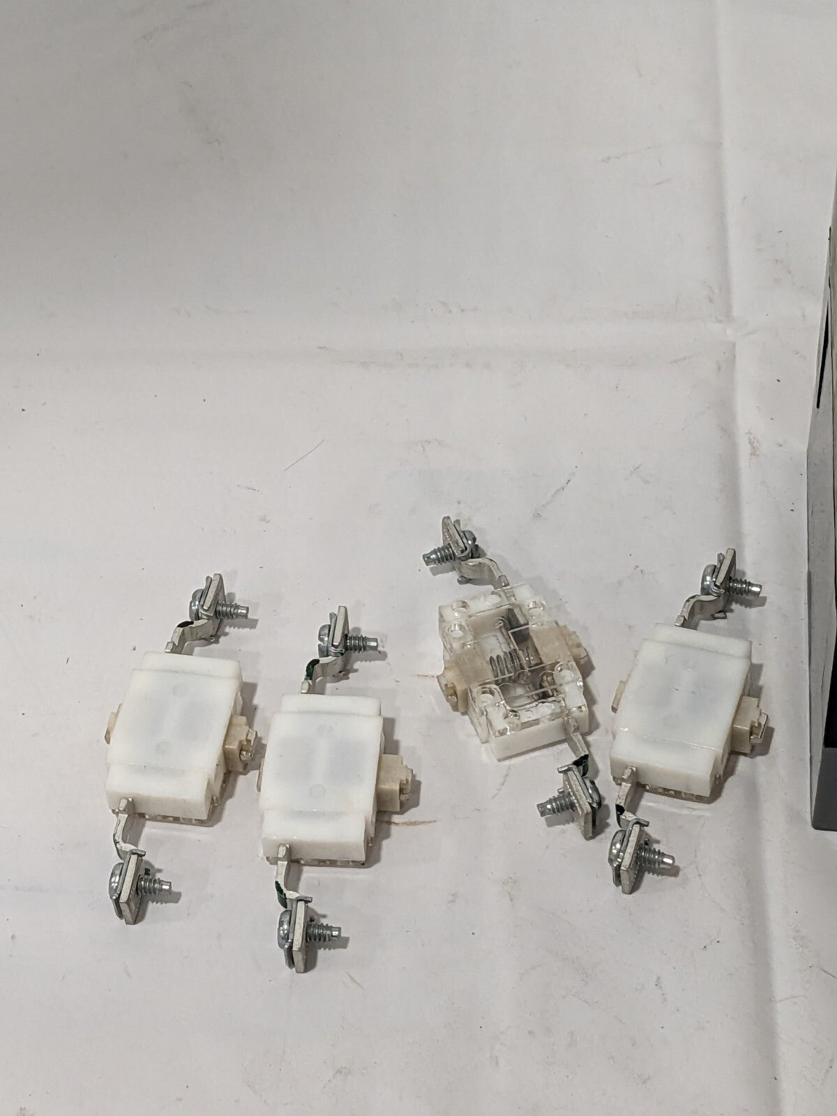 Eaton Cutler Hammer Type M Latched Relay D23MR402A