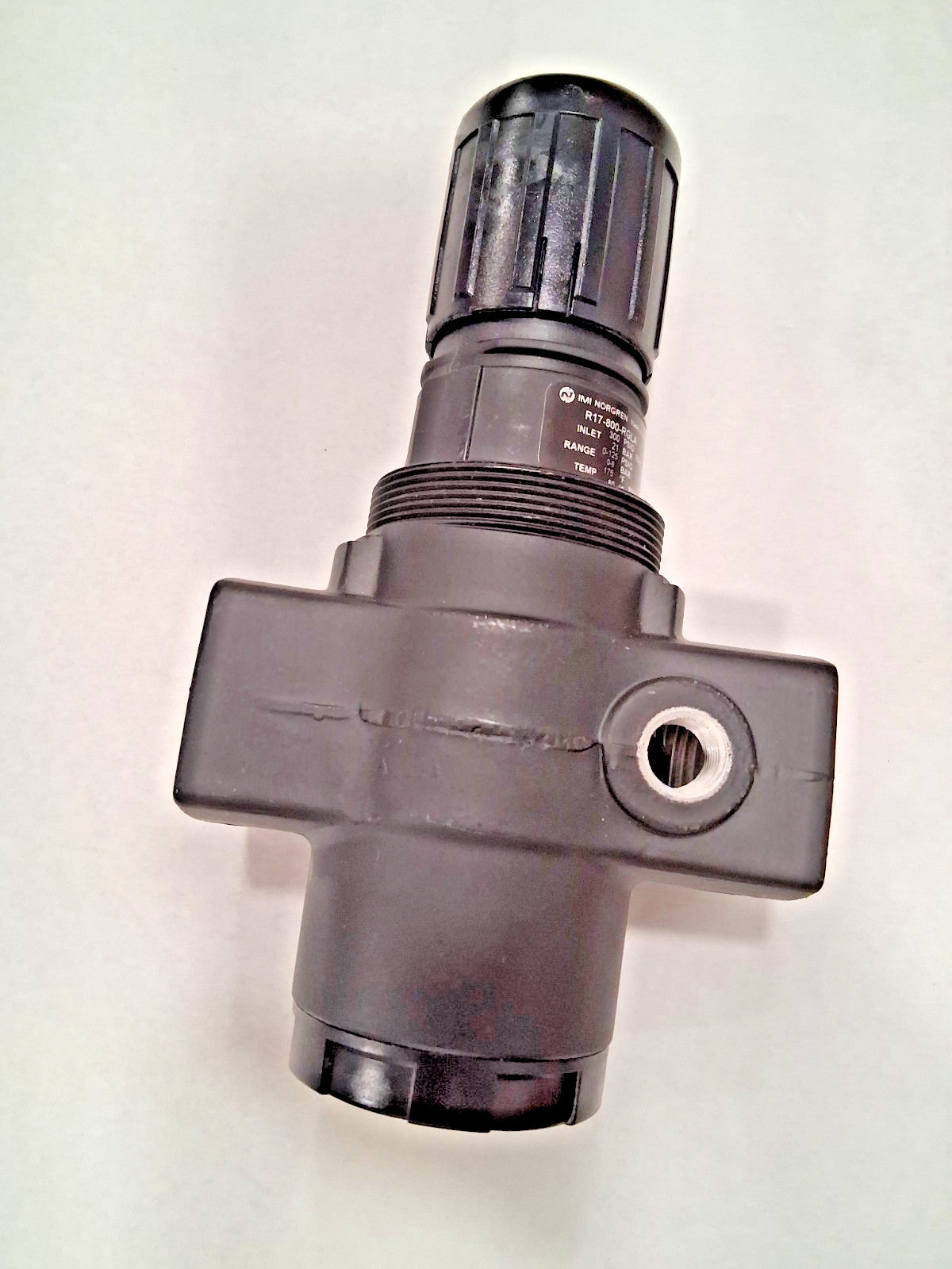 Norgren Compressed Air Regulator 1" NPTF 300 Max psi R17-800-RGLA