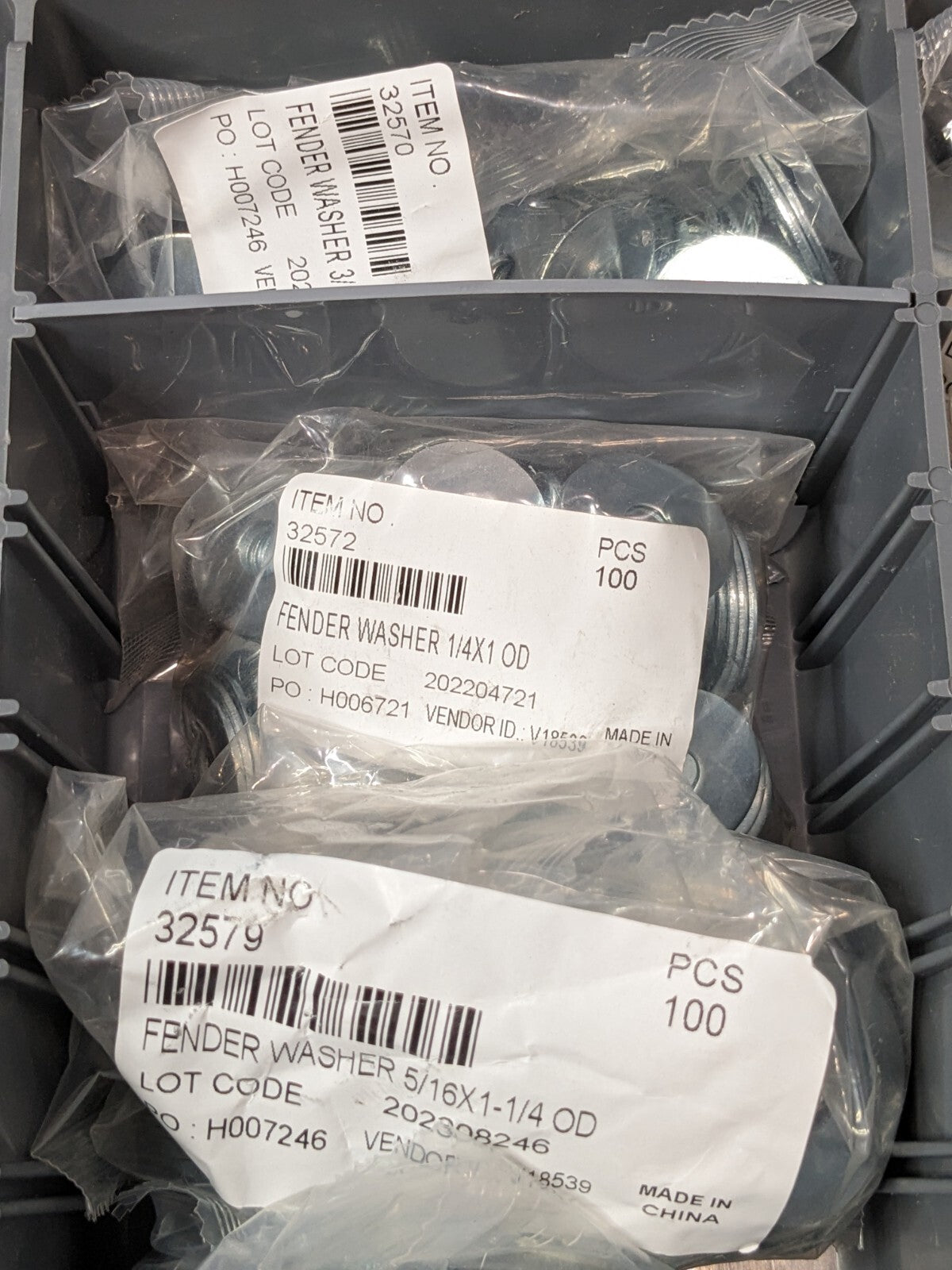 1450 Piece Fender Washers No 6 - 3/8" Diameter 8539