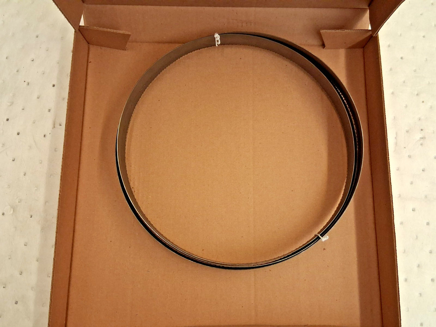 Lenox Welded Bandsaw Blade 10ft Long x 1" W x 6 to 10 TPI 87885CLB103050
