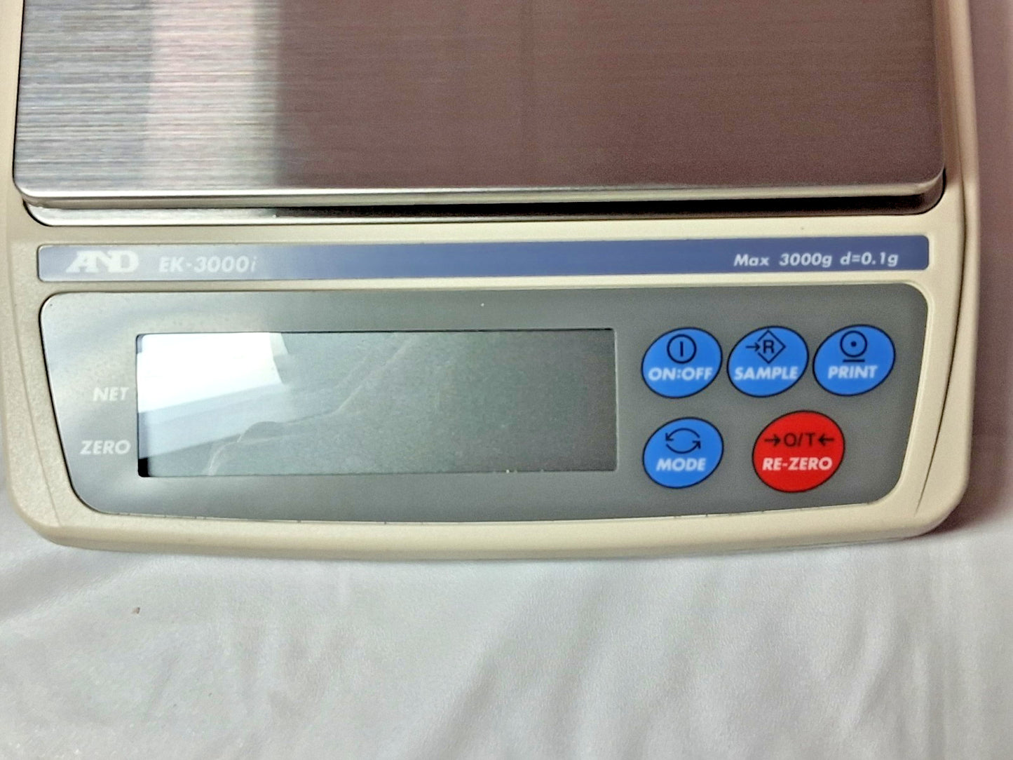 A&D Everest Compact Balance Scale 3000g x 0.1g EK-3000i
