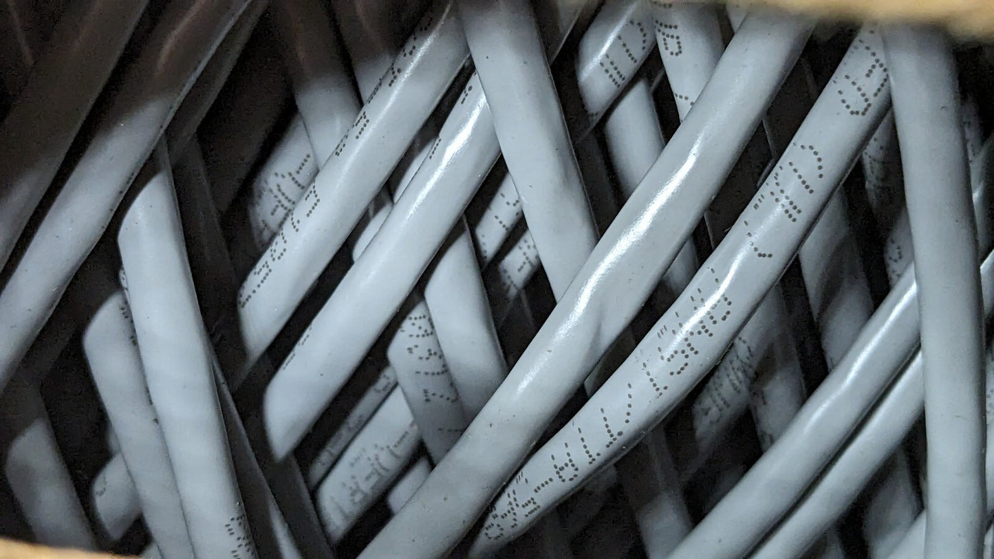 Carol Helix/Hi-Temp Cat 5e Riser Gray 4PR 24AWG Approx 1000 Ft/18 Lbs CR5.30.10