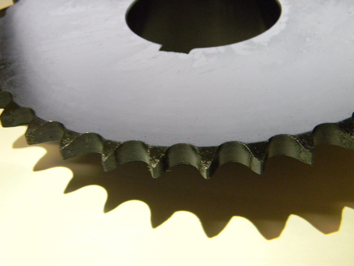 BROWNING  Bushed Roller Chain Sprocket: 40 Teeth, 5/8" Pitch, 2-11/16" Bore Dia