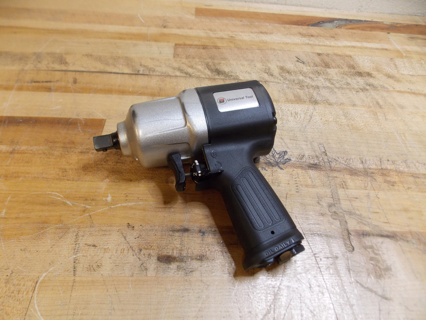 Universal Tool Air Impact Wrench 1/2" Drive 8000 Maximum RPM 1/4" NPT