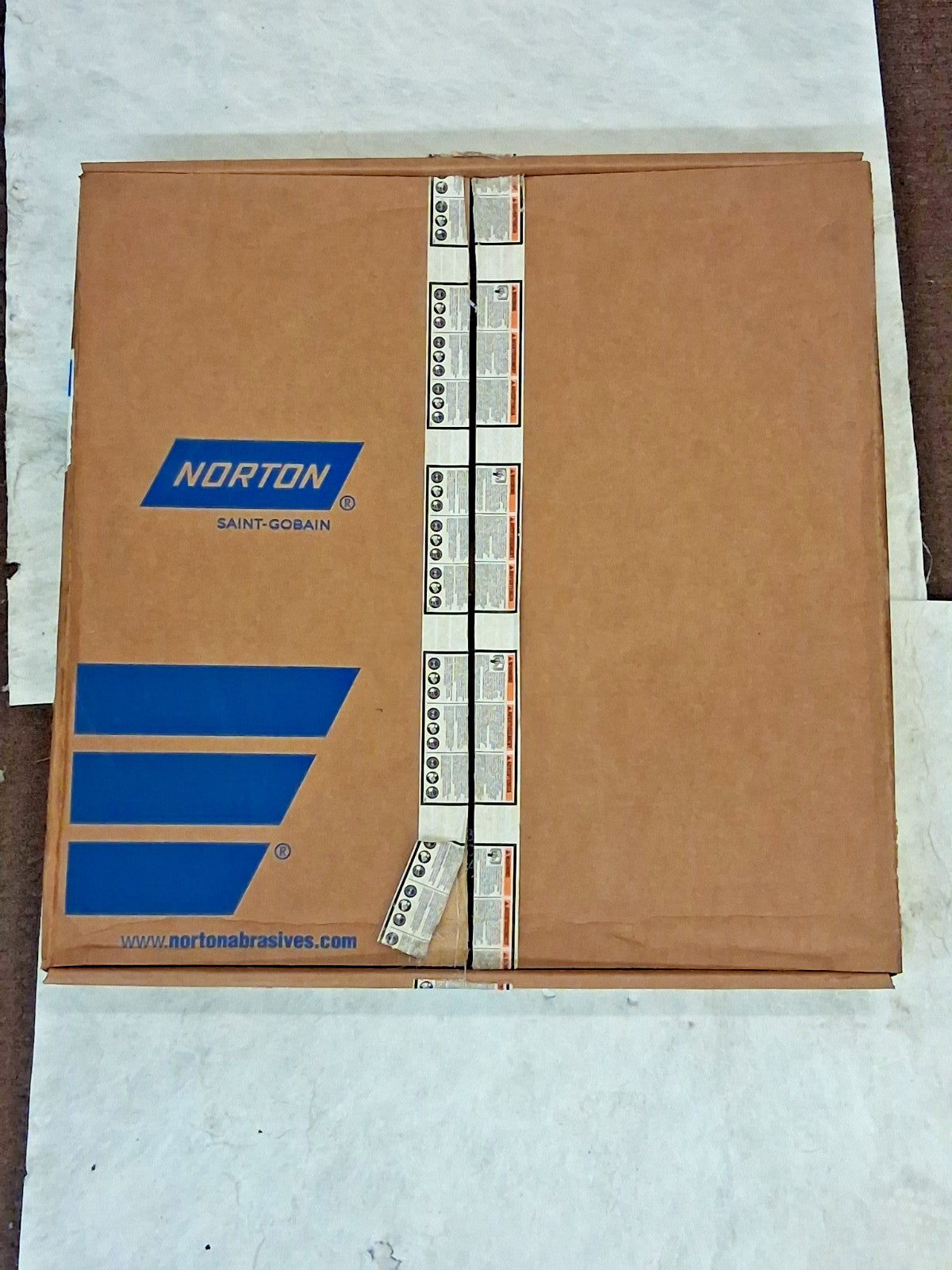 Norton Cutoff Wheel 24" Dia 7/32" Thick 1-3/4" Hole 69083125992