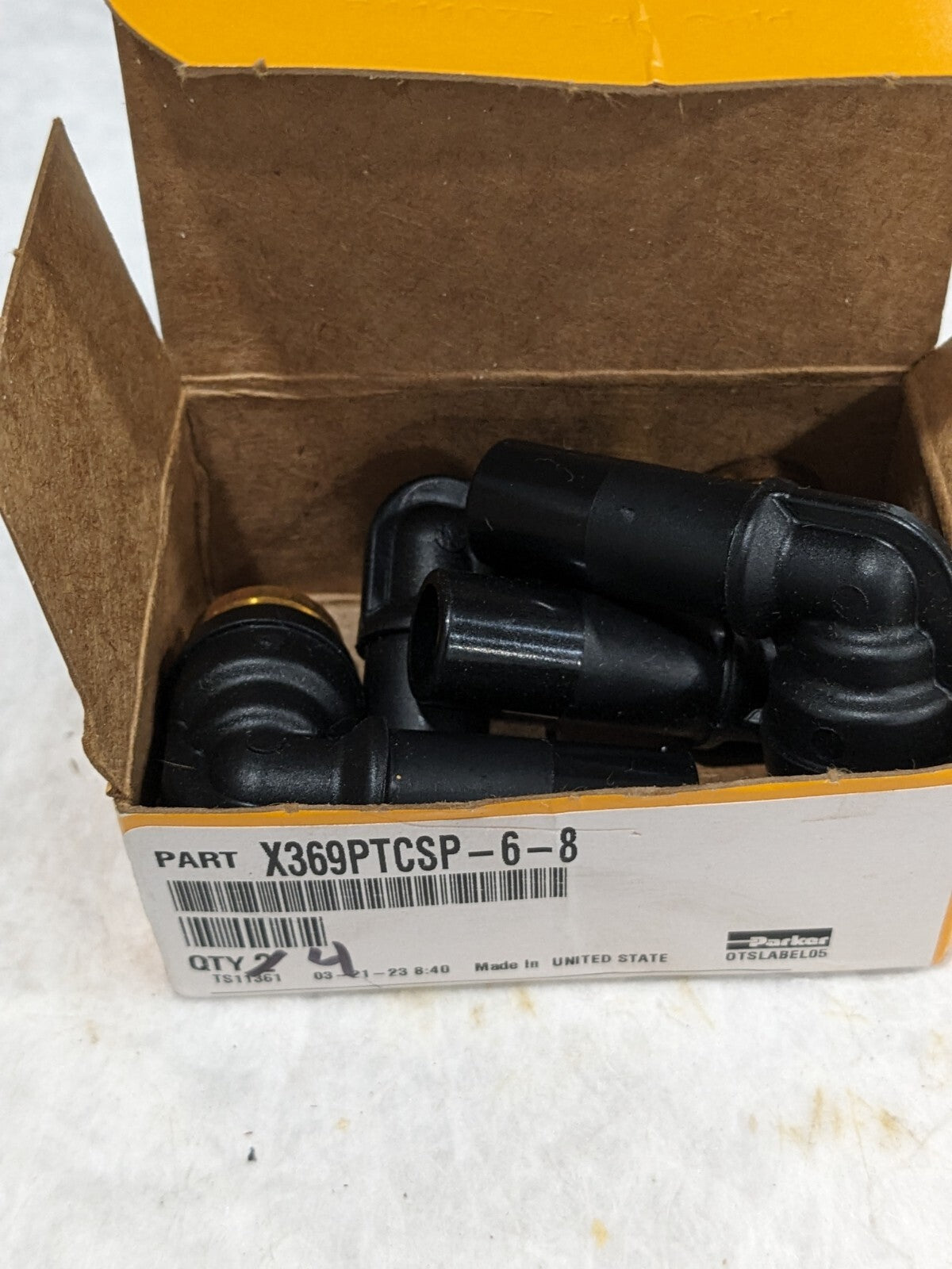 PARKER Push-To-Connect Plug-in Tube Fitting: 3/8 x 1/2" OD Qty 4 369PTCSP-6