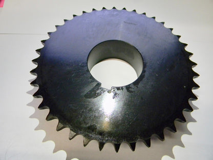 BROWNING  Bushed Roller Chain Sprocket: 40 Teeth, 5/8" Pitch, 2-11/16" Bore Dia