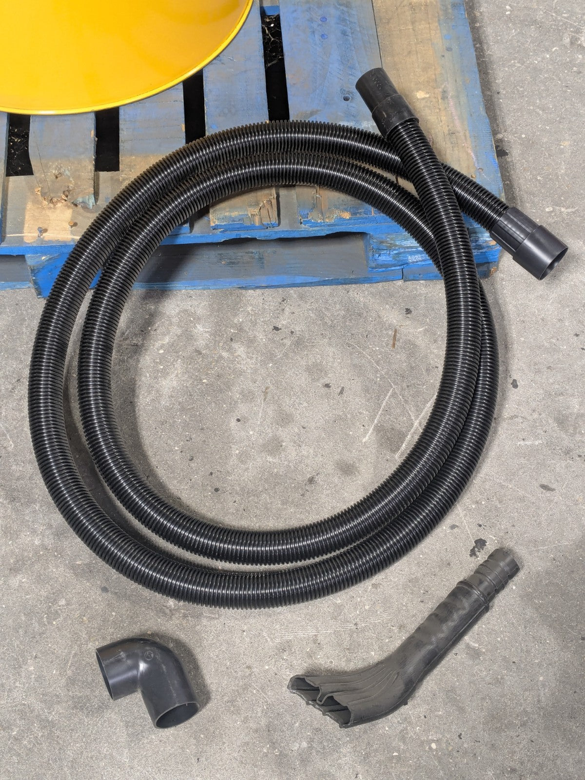 Shop Vac Industrial Wet / Dry Vacuum 55 Gallon Tank 3 HP 120v 11 Amp 9700510