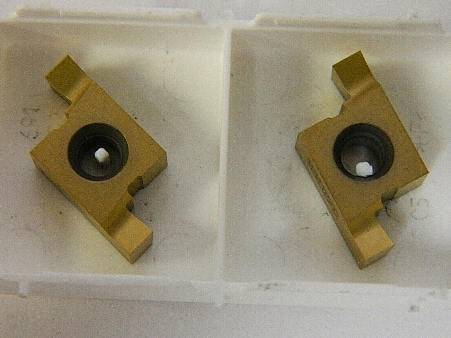 Seco Carbide Grooving Inserts 14NR125FG Grade-CP500 TiAIN/TiN Qty-2 77916