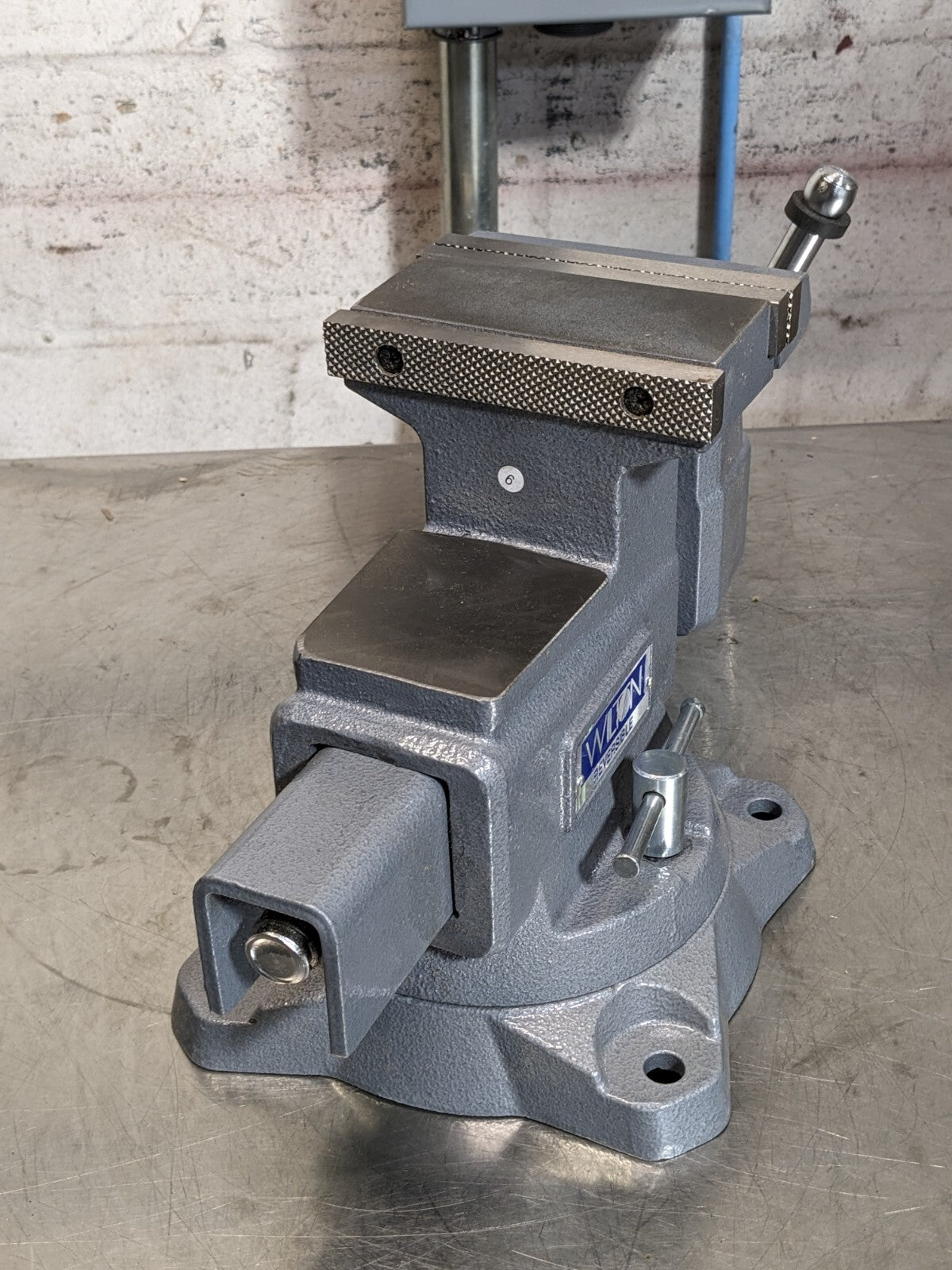 Wilton Reversible Bench Vise w/ Swivel Base 5-1/2 Jaw Width 28821 Parts / Repair