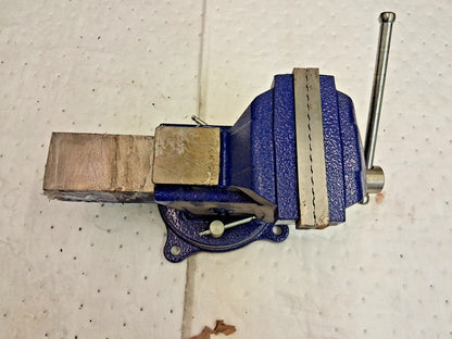 Pro Bench Vise 6" Jaw Width 3" Throat Depth CBV00660