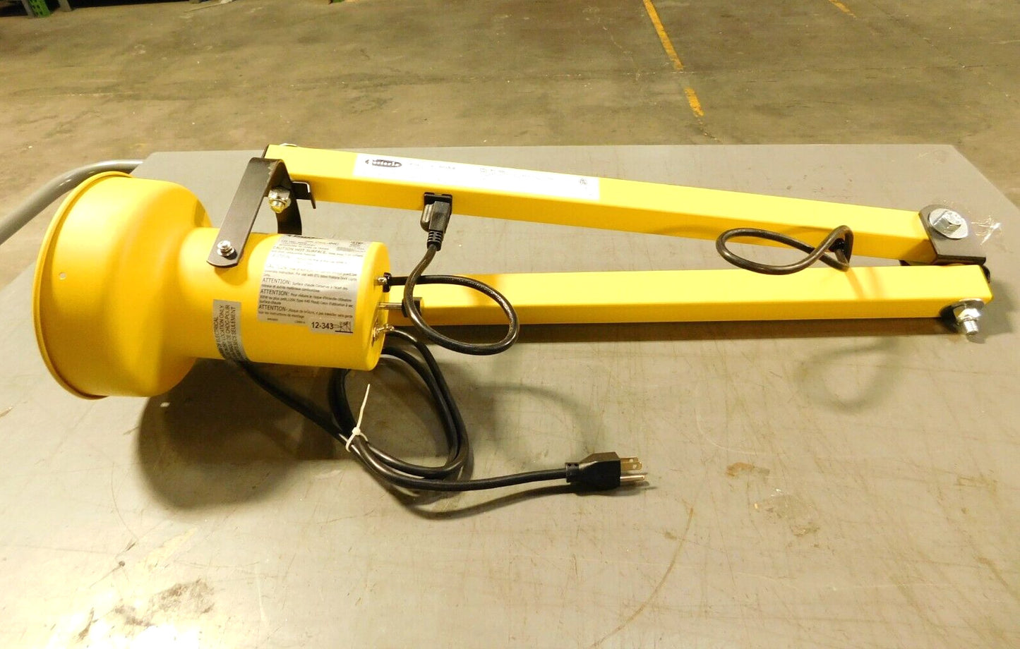FOSTORIA Yellow Dock Light 60" Arm Length 120V W/O BULB DKL-60VA-A