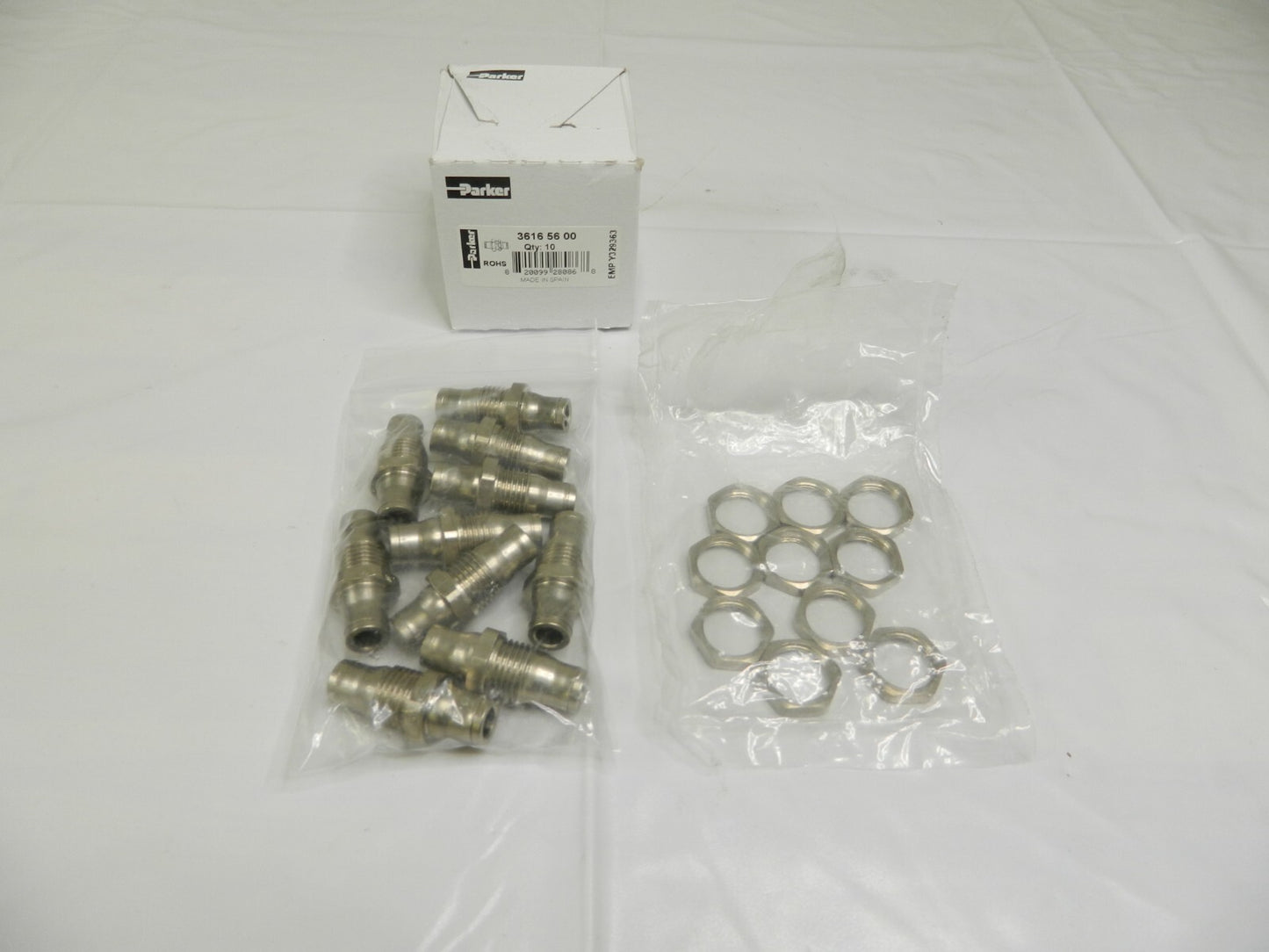 Parker Push-To-Connect Tube to Tube Fitting Bulkhead,  1/4" OD Qty 10 3616 56 00