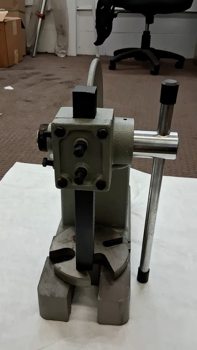 Pro Arbor Press 1-5/8" Ram 6" Throat Depth 2 Ton Pressure 14" Stroke 805-1020