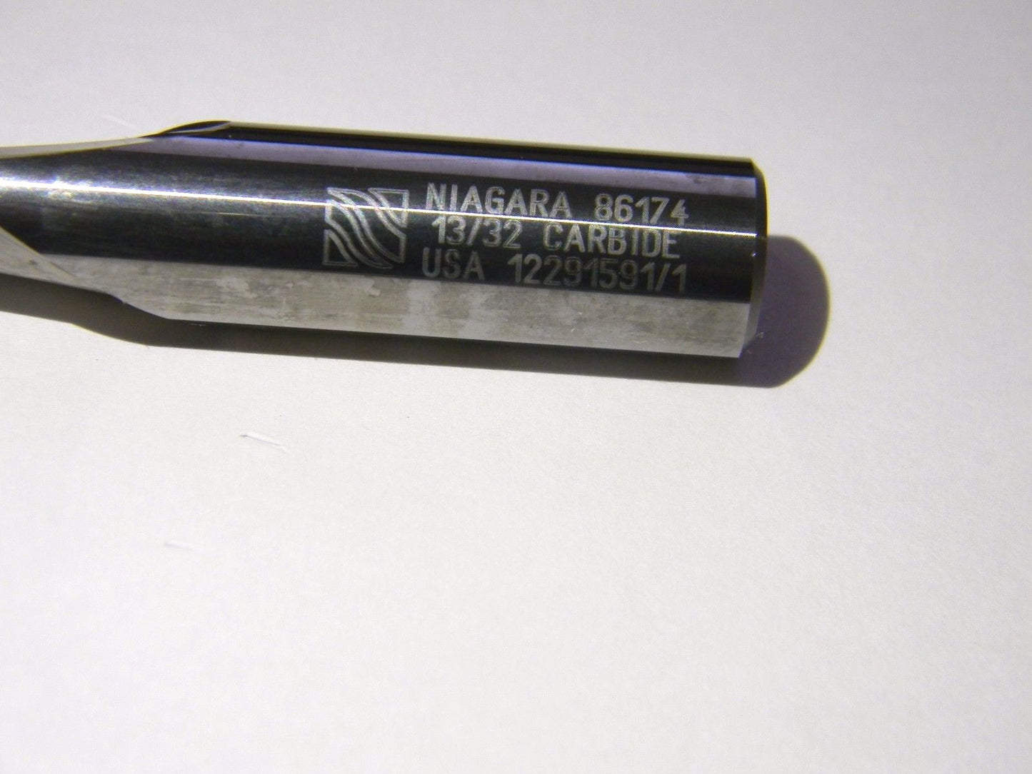 Niagara Cutter 9860 13/32" x 7/16" X 1" x 2-3/4" 2FL Ball En