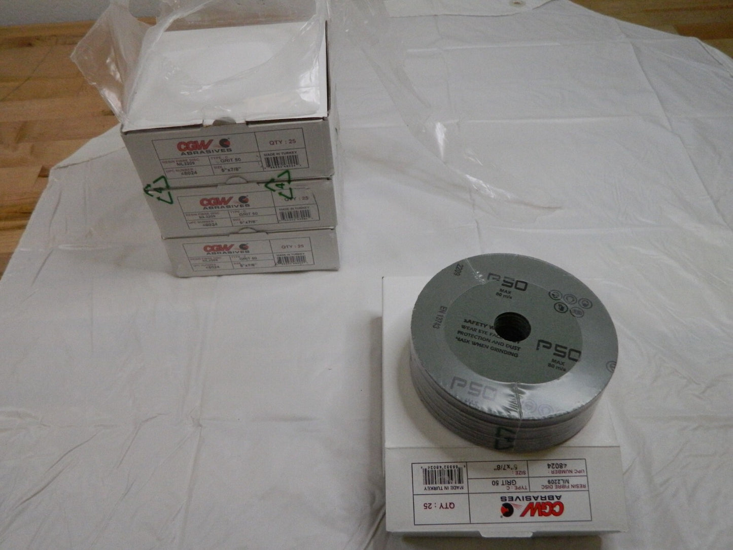 CGW ABRASIVES Fiber Disc: 5 Disc Dia, 7/8 Hole, 50 Grit, qty 100 48024
