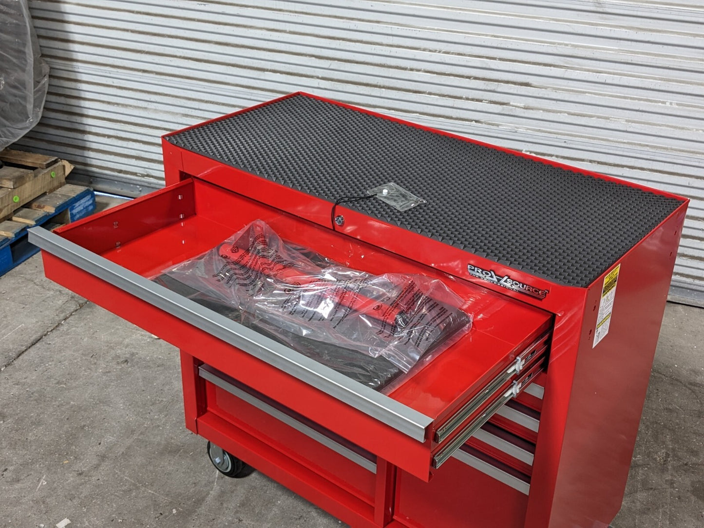 Pro Source Roller Cabinet Tool Box 11 Drawers 42 x 18 x 39 Steel Red