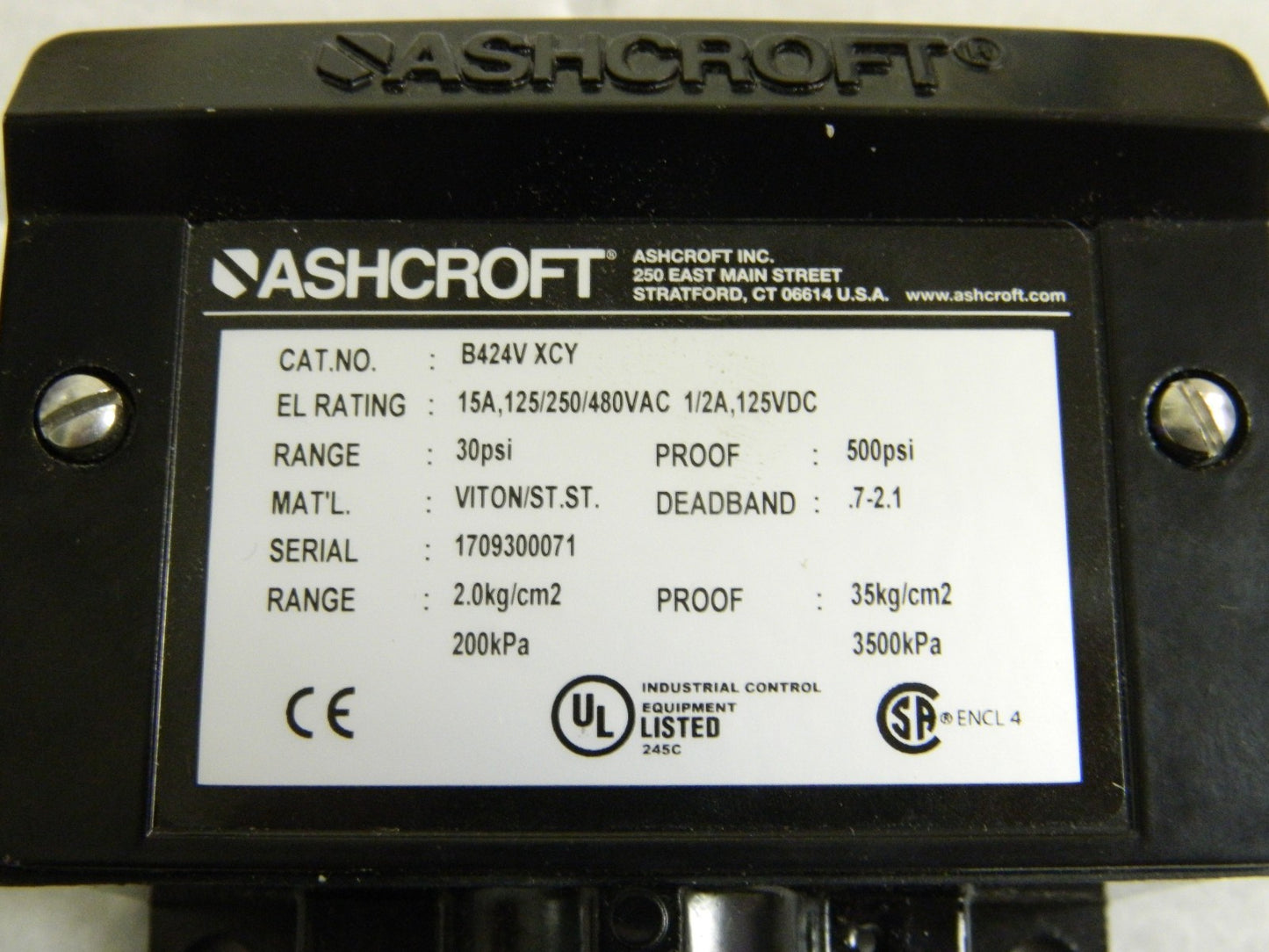 Ashcroft Watertight Single Setpoint Pressure Switch 1/4" Thread B424V30XCY