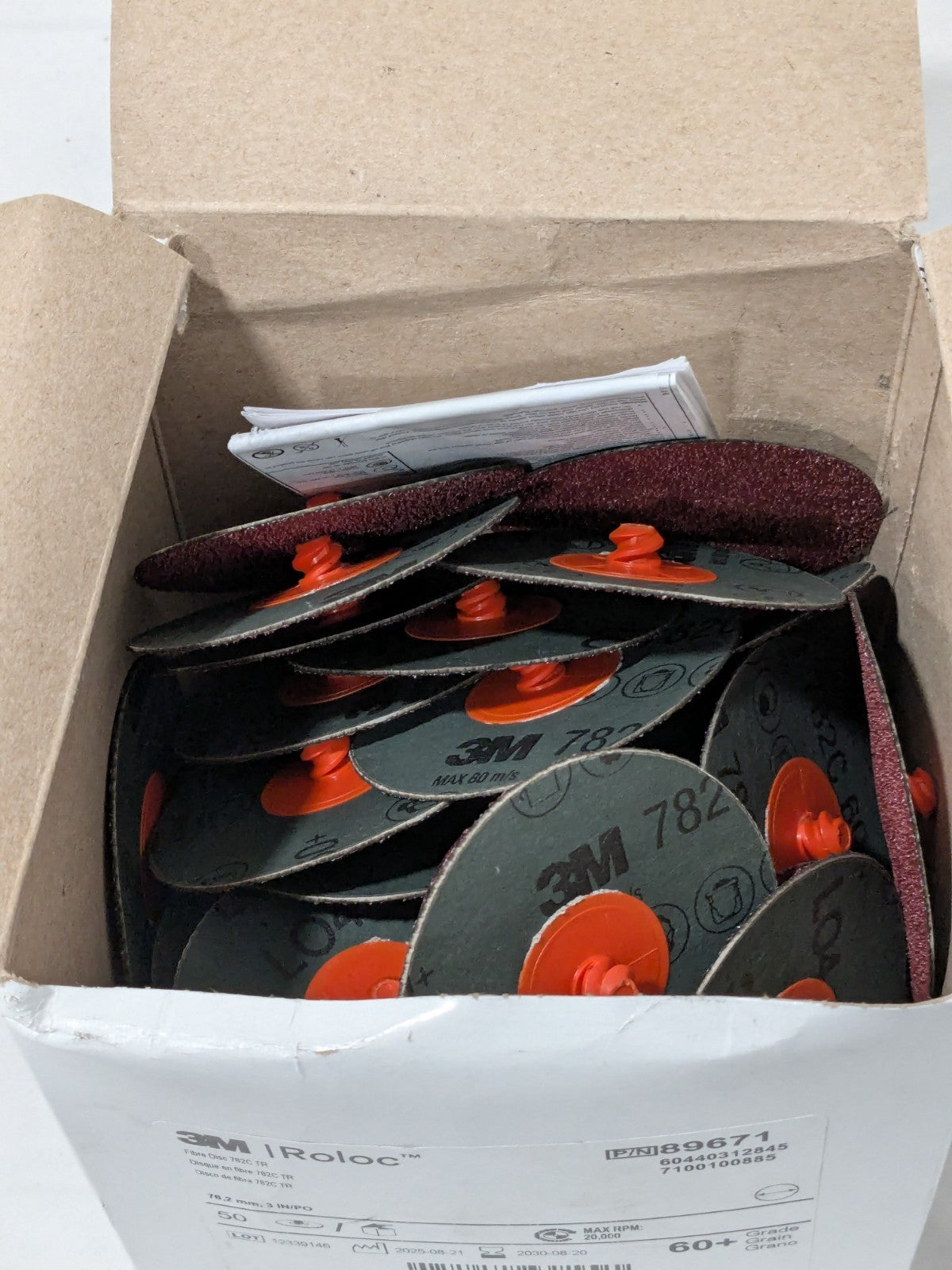 3M Fiber Disc 3" Disc Dia, Quick Change TR (Type III), 60G Box of 50 7100100885