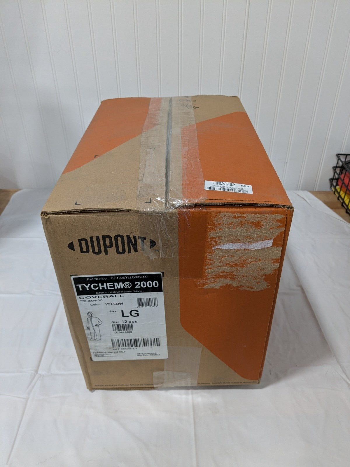 (12) Dupont Disposable Coveralls: Sz L, 2.50 oz, Tychem 2000 QC122SYLLG001200