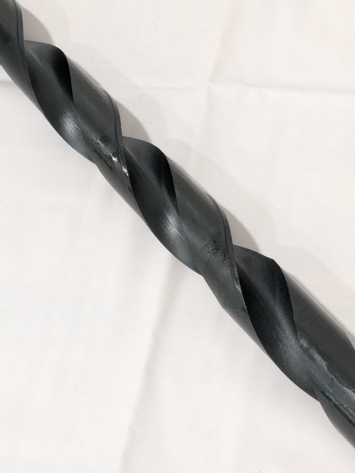 Taper Shank Drill Bit: 61/64" Dia, 3MT, 118 ° Point, High Speed Steel 74731969