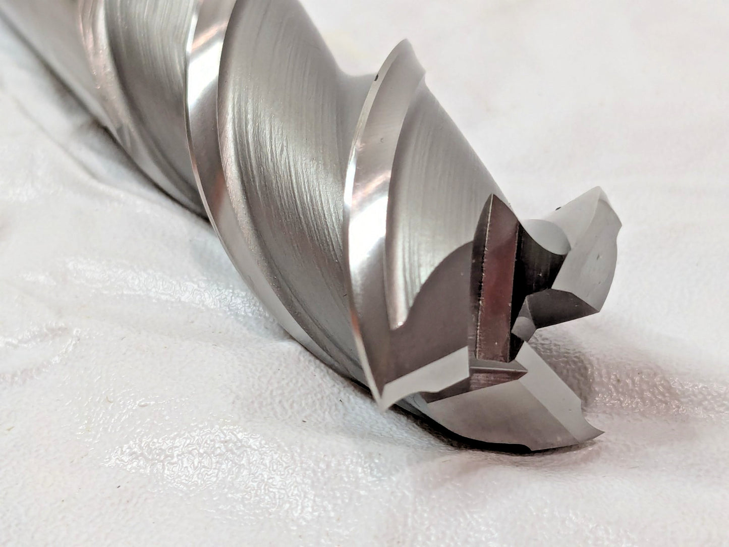 Hertel Square End Mill HSS 1" Dia X 2" LOC X 4-1/2" OAL 3FL 02478279