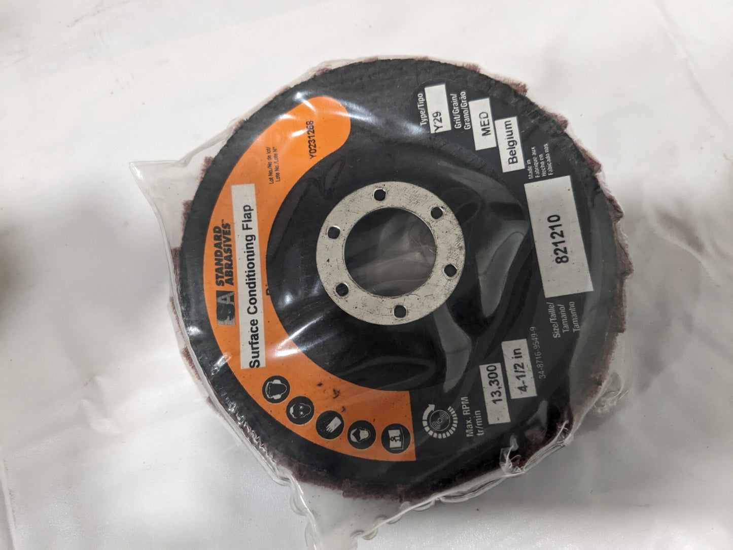 STANDARD ABRASIVES Flap Disc 48ct: 7/8" Hole, 100 Grit, Aluminum Oxide70001
