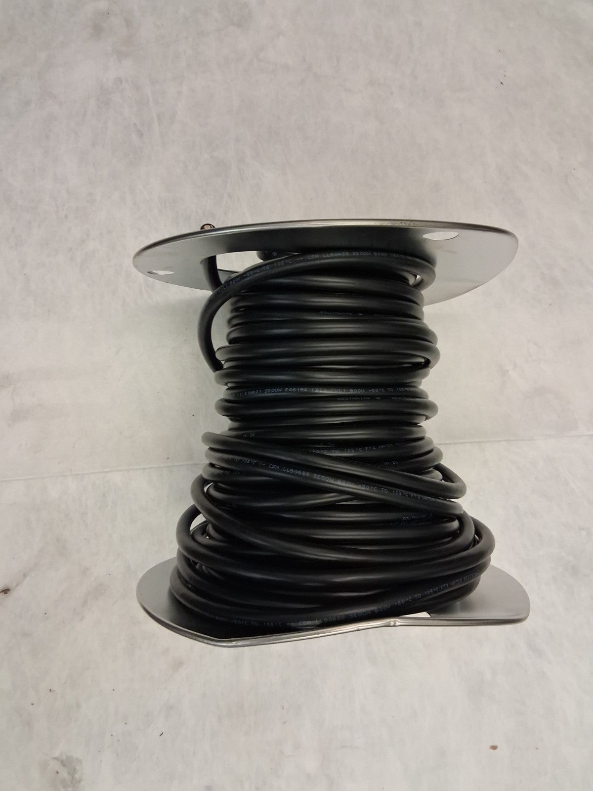 Southwire Black Outdoor Replacement Cord 16/3 Gauge/Conductors 250ft 55040203