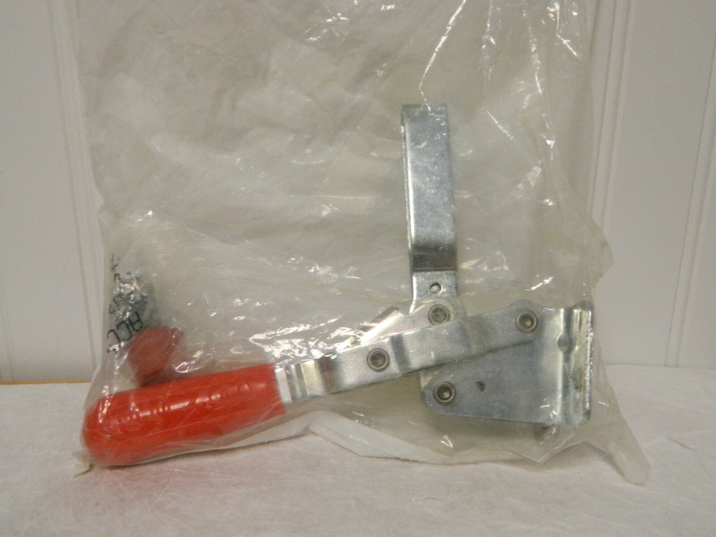 De-Sta-Co Manual Hold Down Toggle Clamp 750 Lb Capacity Vertical Handle 210-S