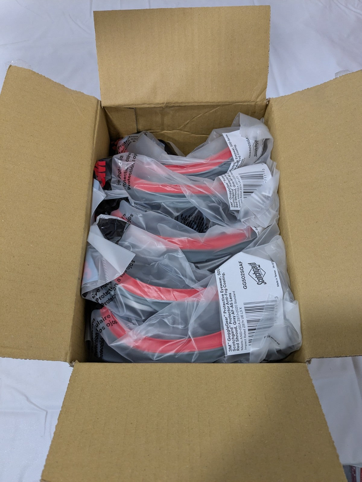3M Safety Goggles: Gray Lenses, Anti-Fog, ANSI Z87.1-2015 Qty 10 7100168468