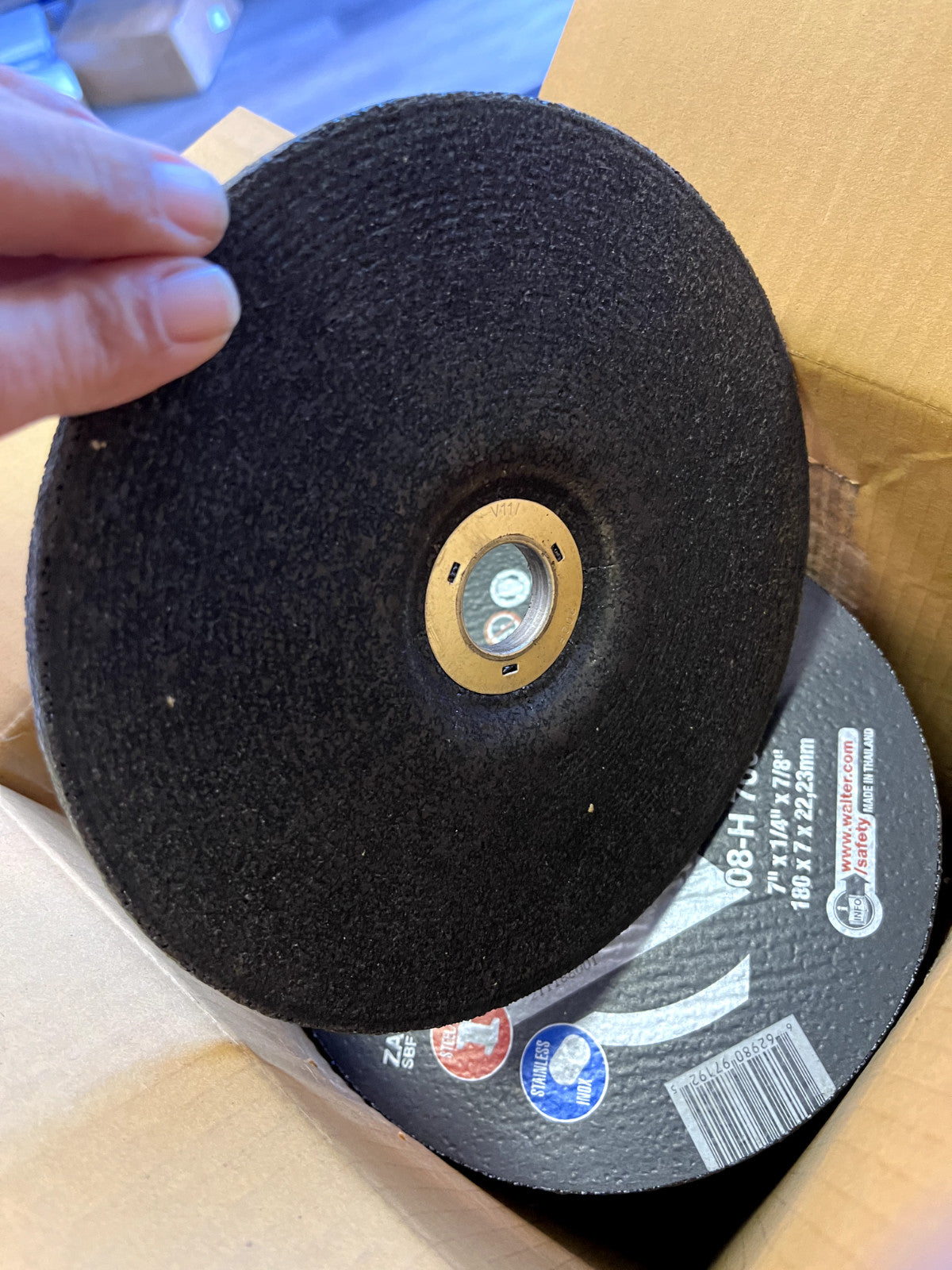 Walter Depressed Center Wheel: Type 27, 7" Dia, Aluminum Oxide QTY 25