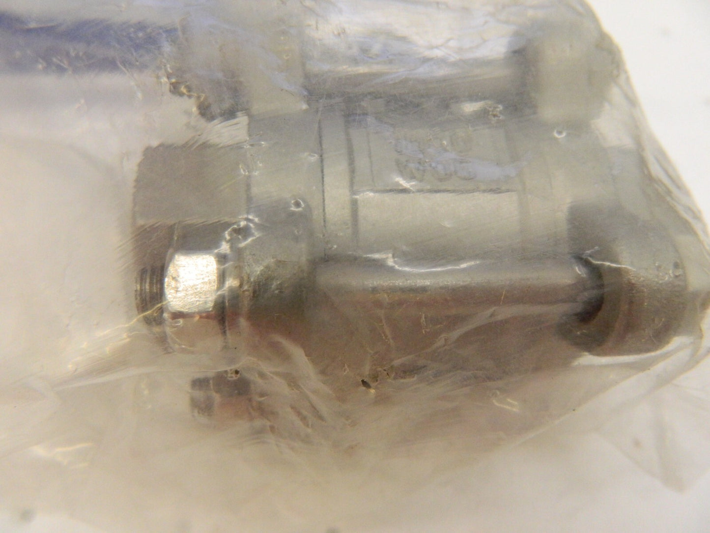 Midwest Control SV3P-75 Ball Valve 1000 Psi CWP 3/4" FPT 316SS