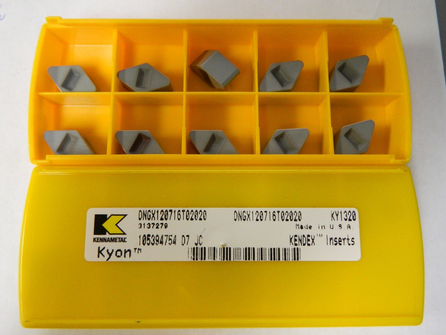 Kennametal DNGX120716 T02020 Grade KY132 Ceramic Turning Insert QTY 10  3137279