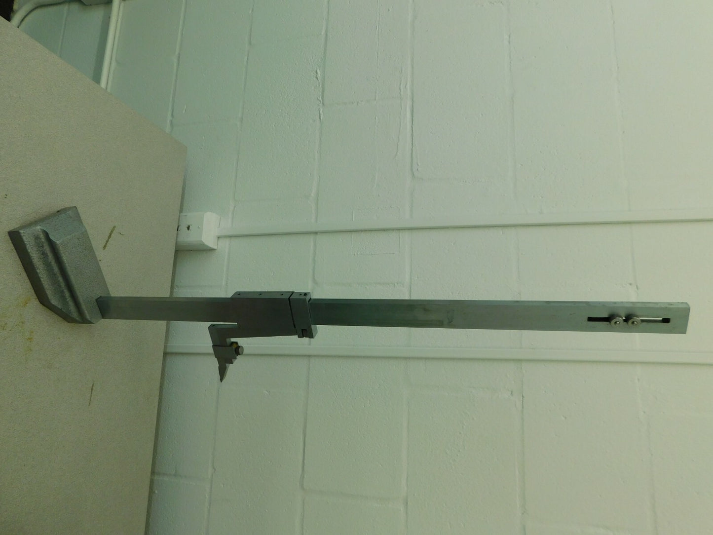 Pro-Grade Vernier Height Gage 0 to 24" Measurement 0.001" Graduation 0