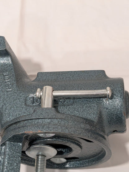 WILTON Bench Vise: 4" Jaw Width, 2" Throat Depth Clamp-On Base, Swivel 63247