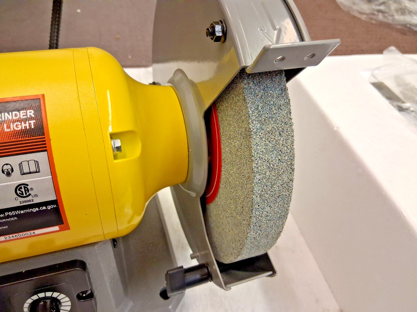 Enco 8" Variable Speed Bench Grinder 60662004
