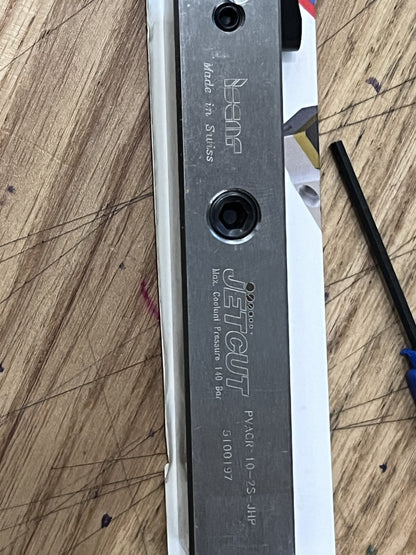 Iscar Indexable Turning Toolholder: PVACR10-2S-JHP, Lever 3606734