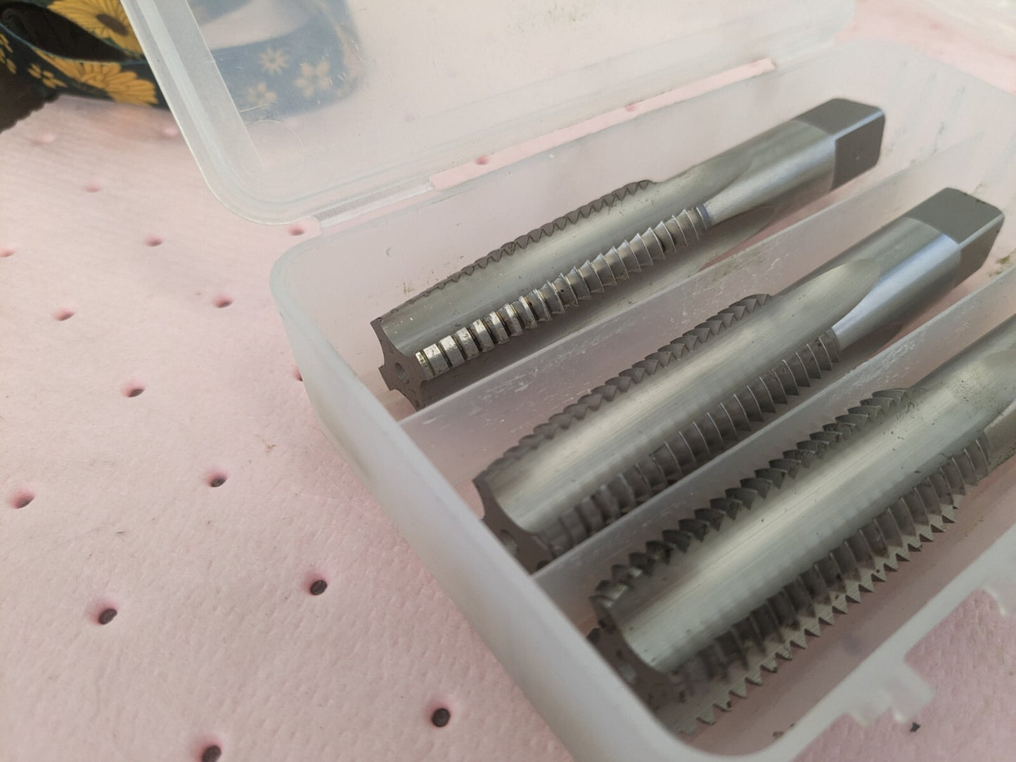 HERTEL Tap Set: 7/8-9 UNC, 4 Flute hss Bright Finish K008939AS