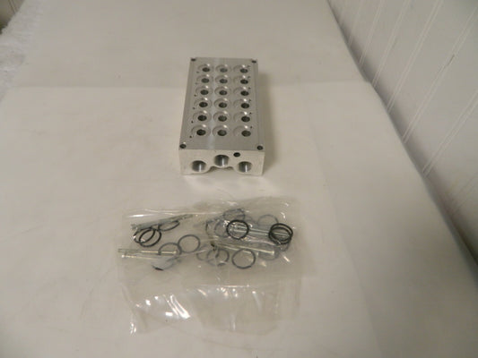 Jupiter 1/4" In 3/8" Out Manifold 120°F Max 145 Max PSI 6 Outlet 7014000611JP