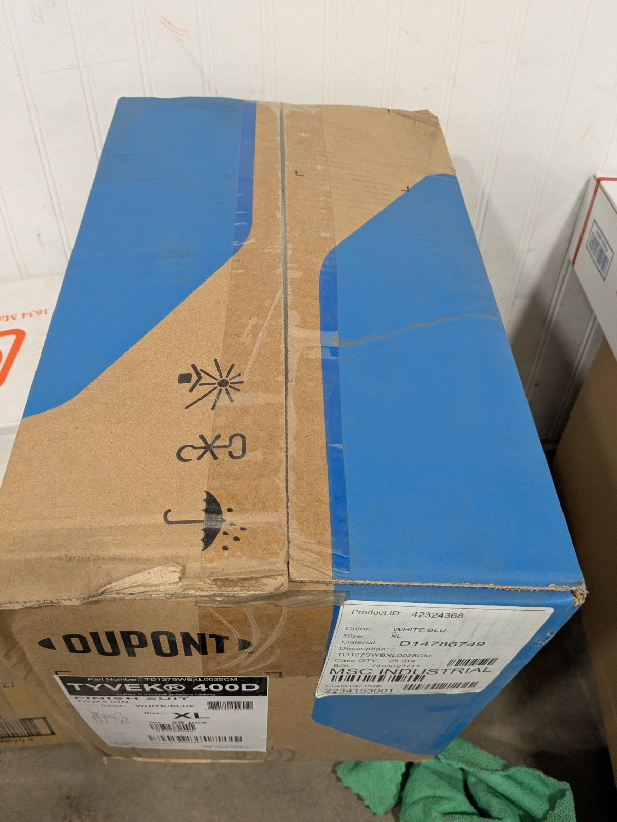 (25) Dupont Disposable Coveralls: Abrasion Protection, Sz XL TD127SWBXL0025CM
